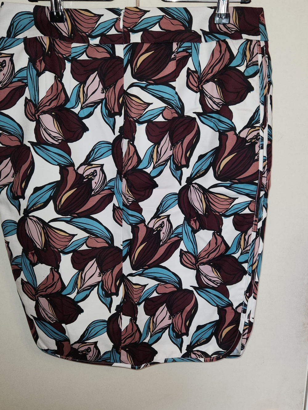 LOFT Floral Print Pencil Skirt in White, Blue, Burgundy